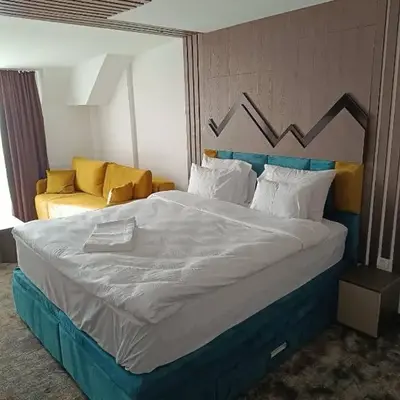 SkyNest 605 Apartment